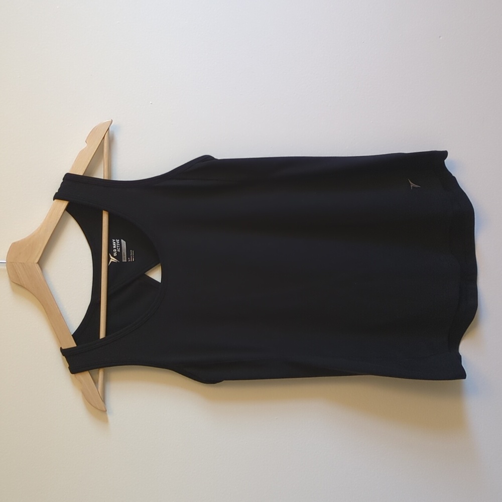 Black Keyhole-back Athletic Tank